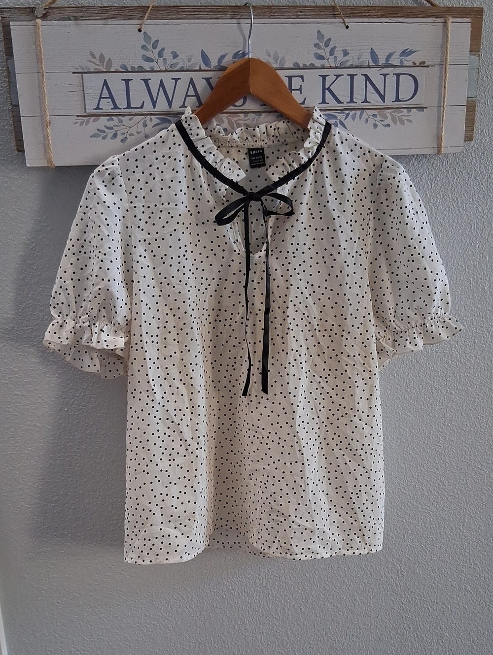 5/$13 Polka dot blouse